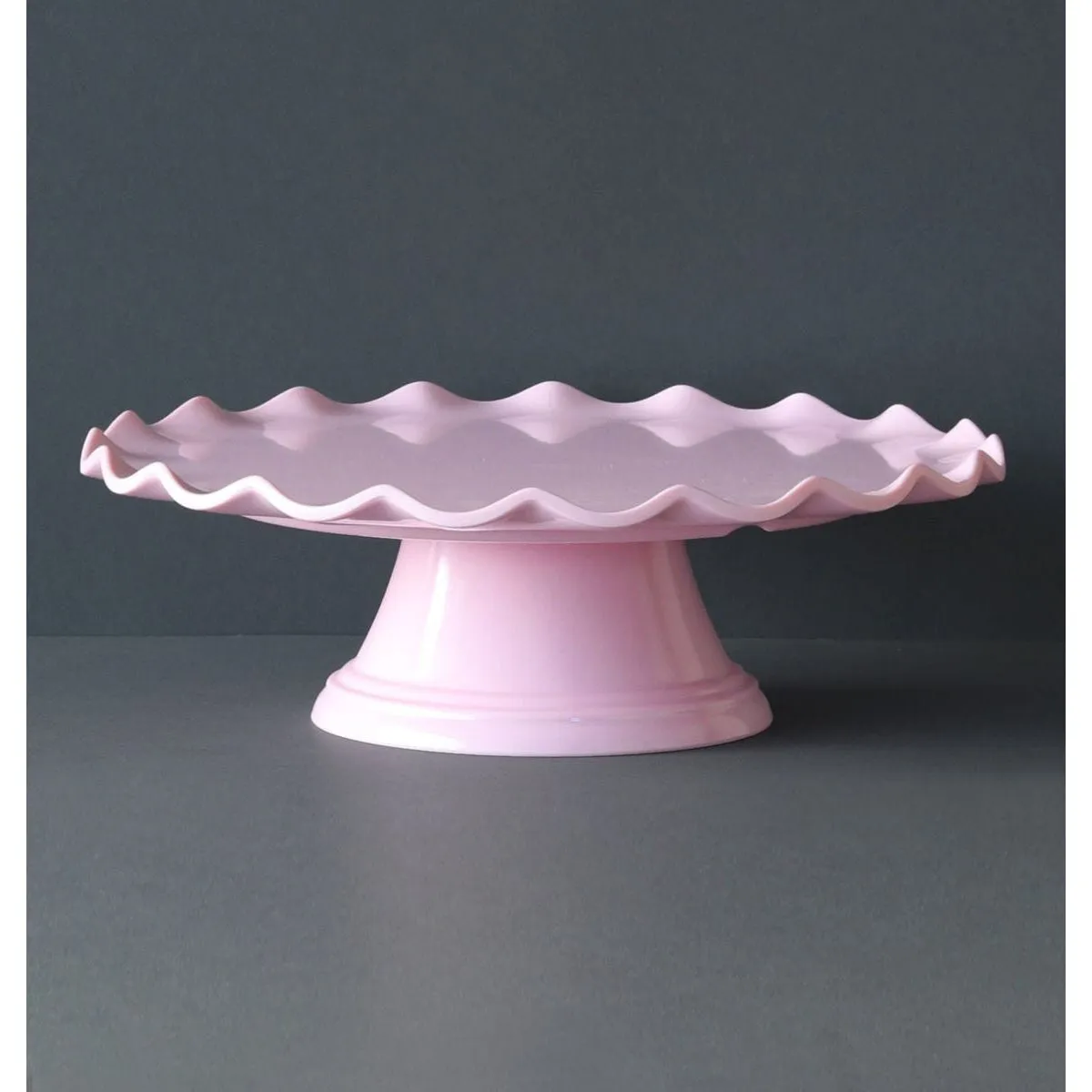 A Little Lovely Company Cake Stand: Wave – Pink