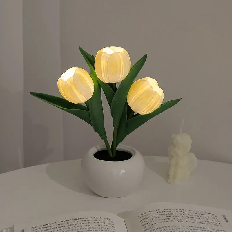 Tulip Shaped Floral Table Lamp